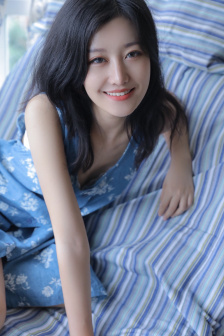 女人扒自已的荫道口